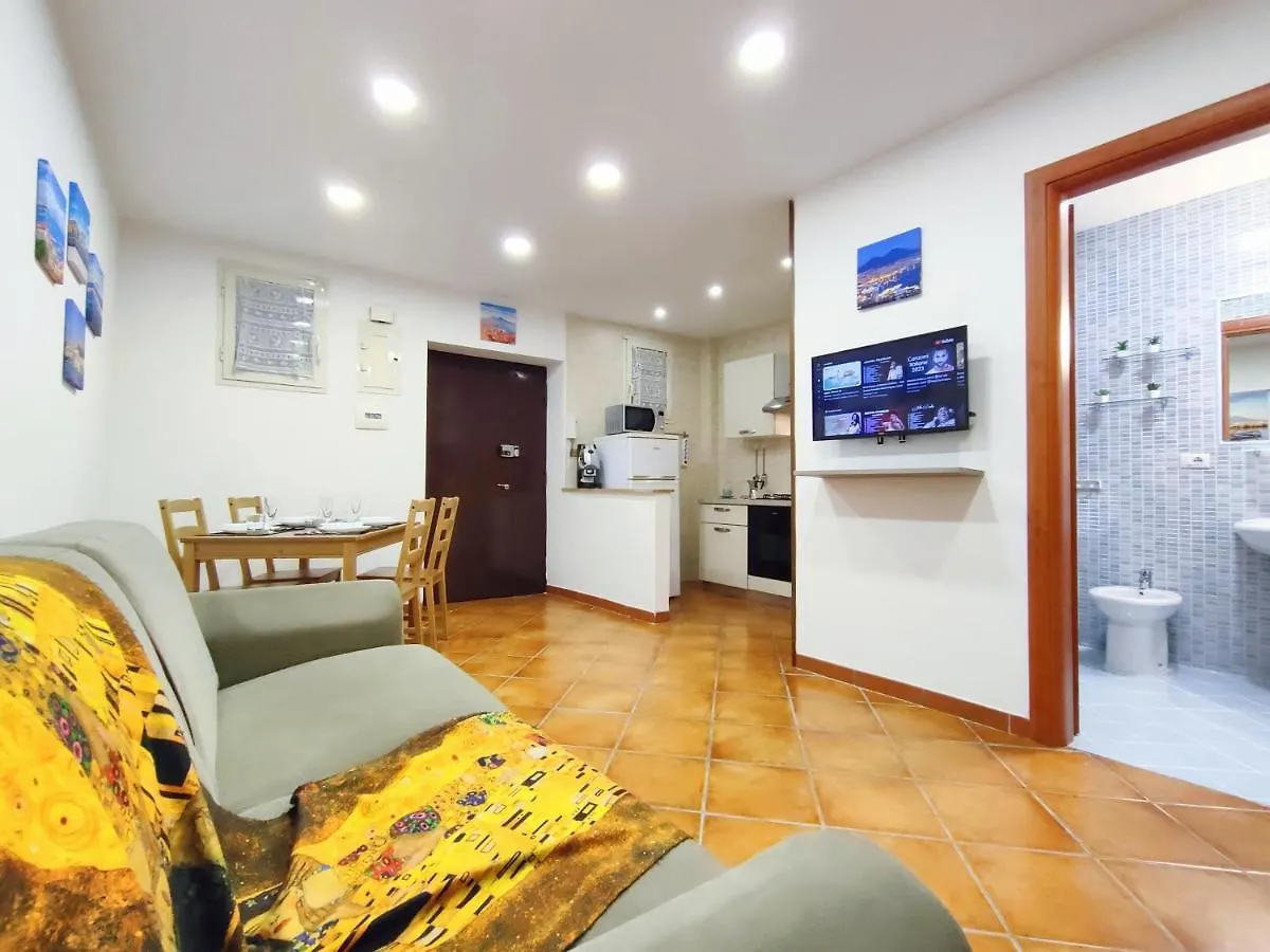 Chiaia House Vetriera Apartment Naples Italy