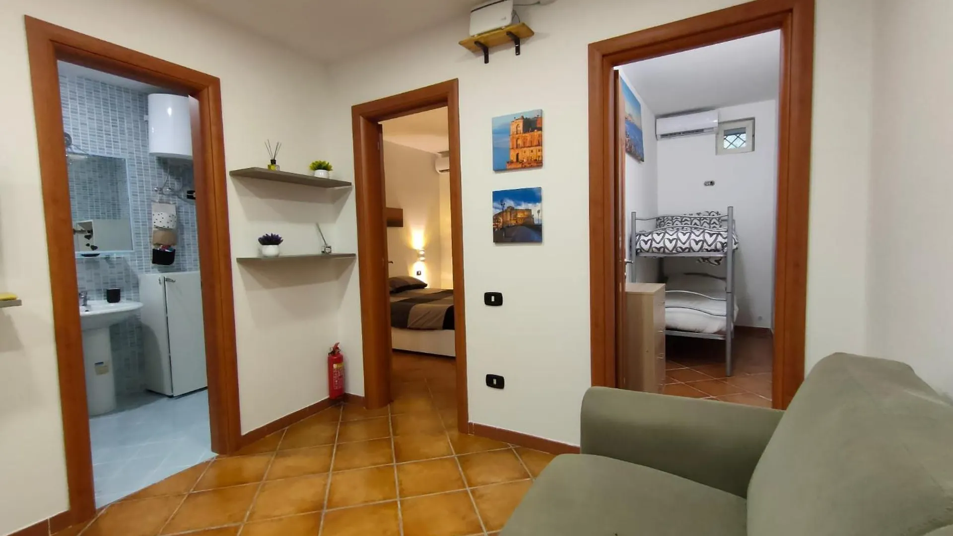Chiaia House Vetriera Apartment Naples