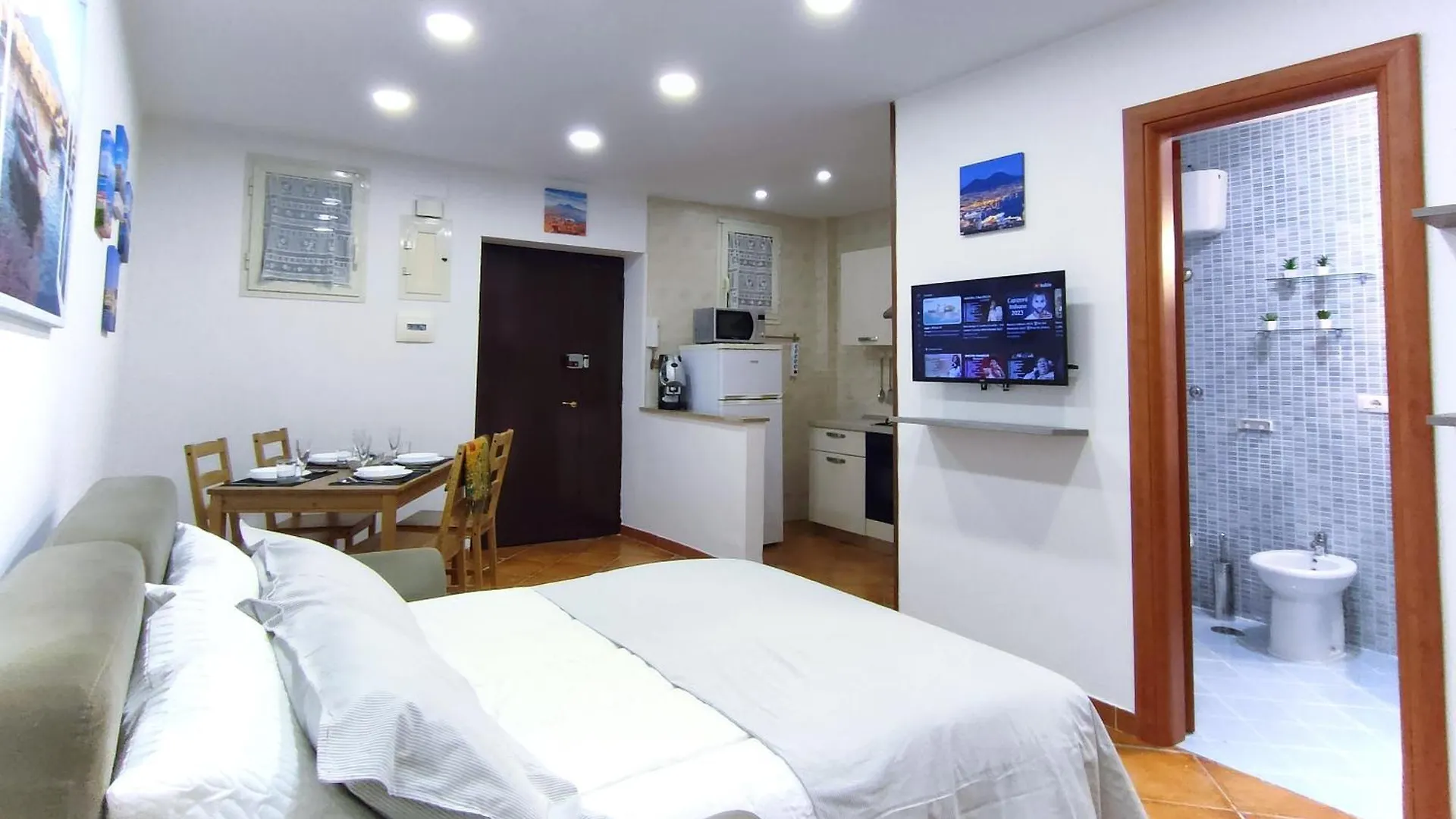 Chiaia House Vetriera Apartment Naples